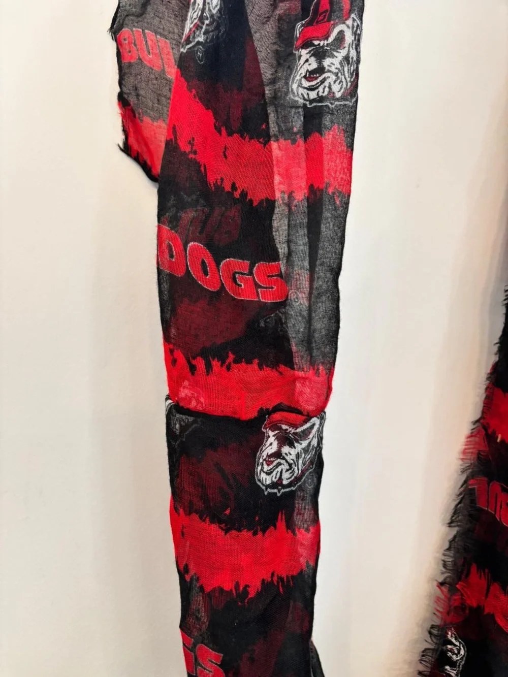 Georgia Bulldogs UGA NCAA Sheer Infinity Scarf Red Black Lightweight #C17